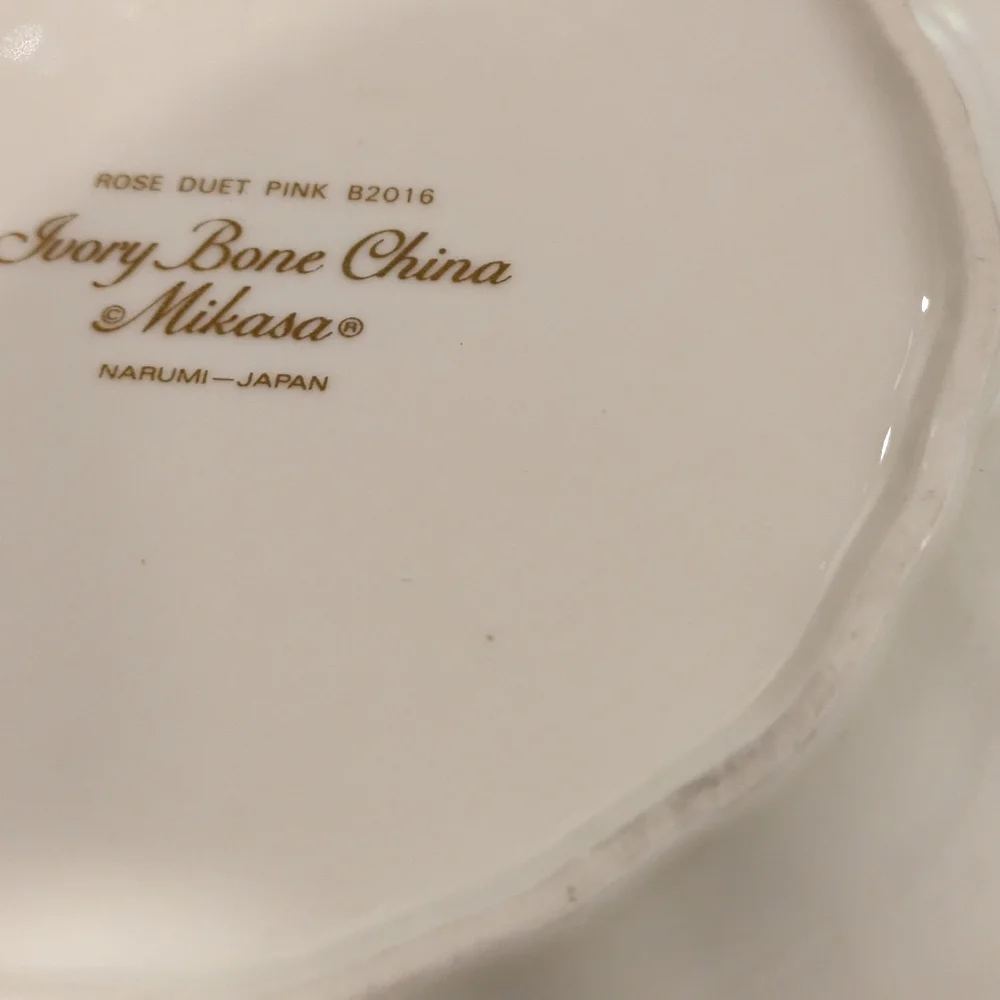 Mikasa Rose Duet Pink Ivory Bone China Dish Narumi Japan Baroque Mesh Set of 2